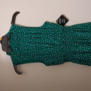 Kate and Lilly green and white polka. Dress cinched elastic waist size 8
